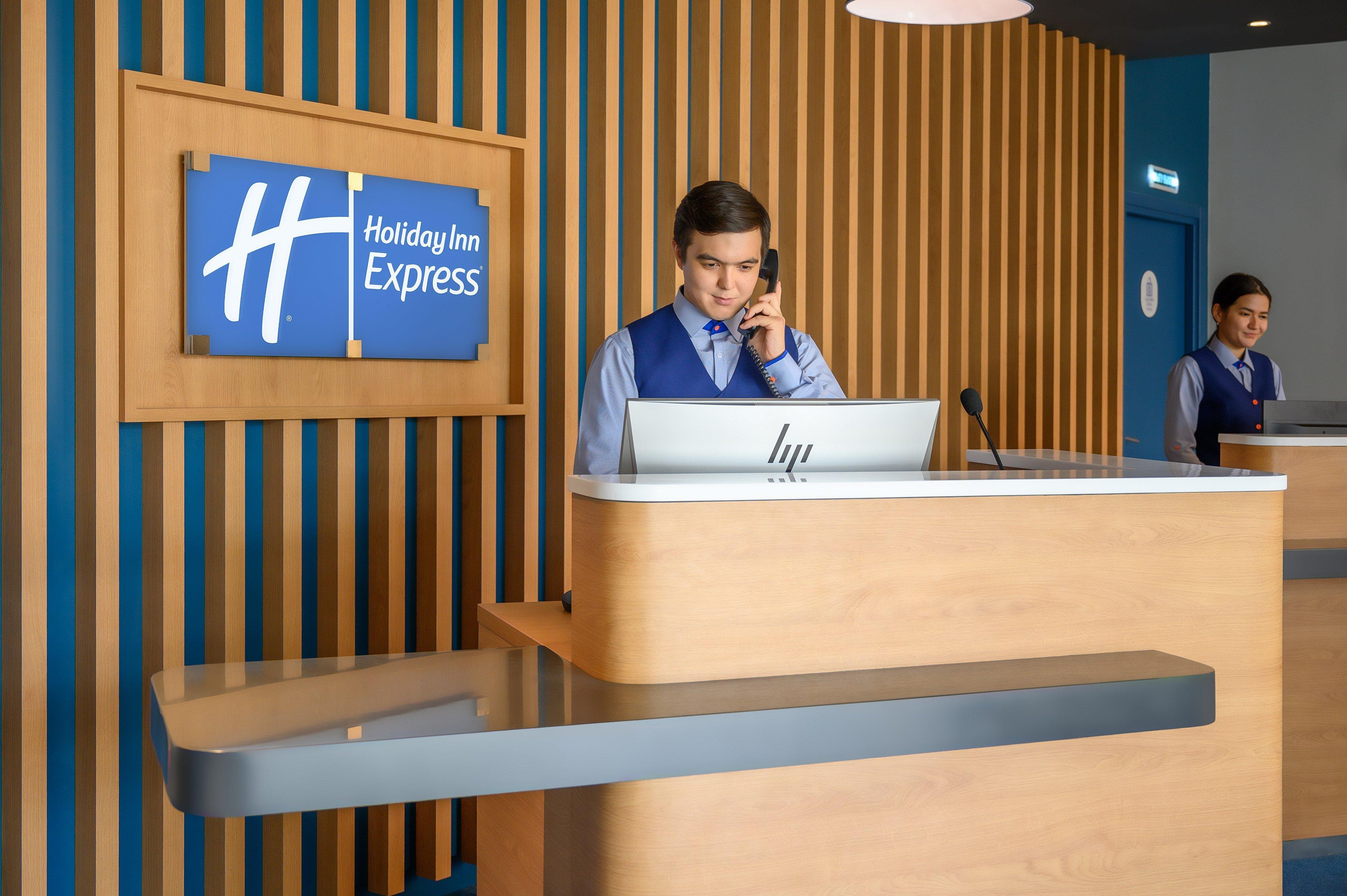 Holiday Inn Express - Almaty, An Ihg Hotel Экстерьер фото